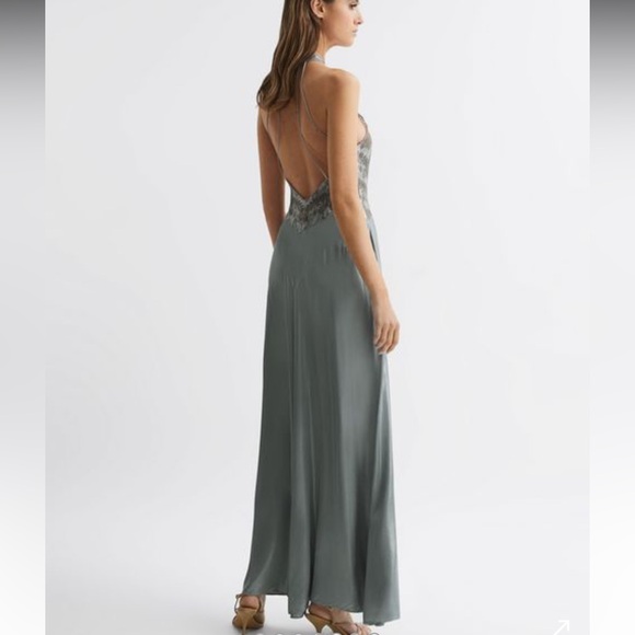NWT REISS ITALIAN FABRIC FERN
FITTED LACE HALTER NECK MAXI DRESS SIZE 2 - Picture 4 of 12